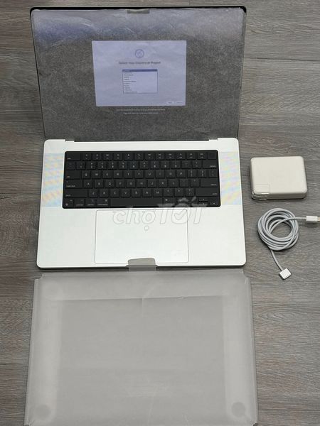 Macbook pro 16 inch M3 pro 18G/512G Care+ 2027 mới