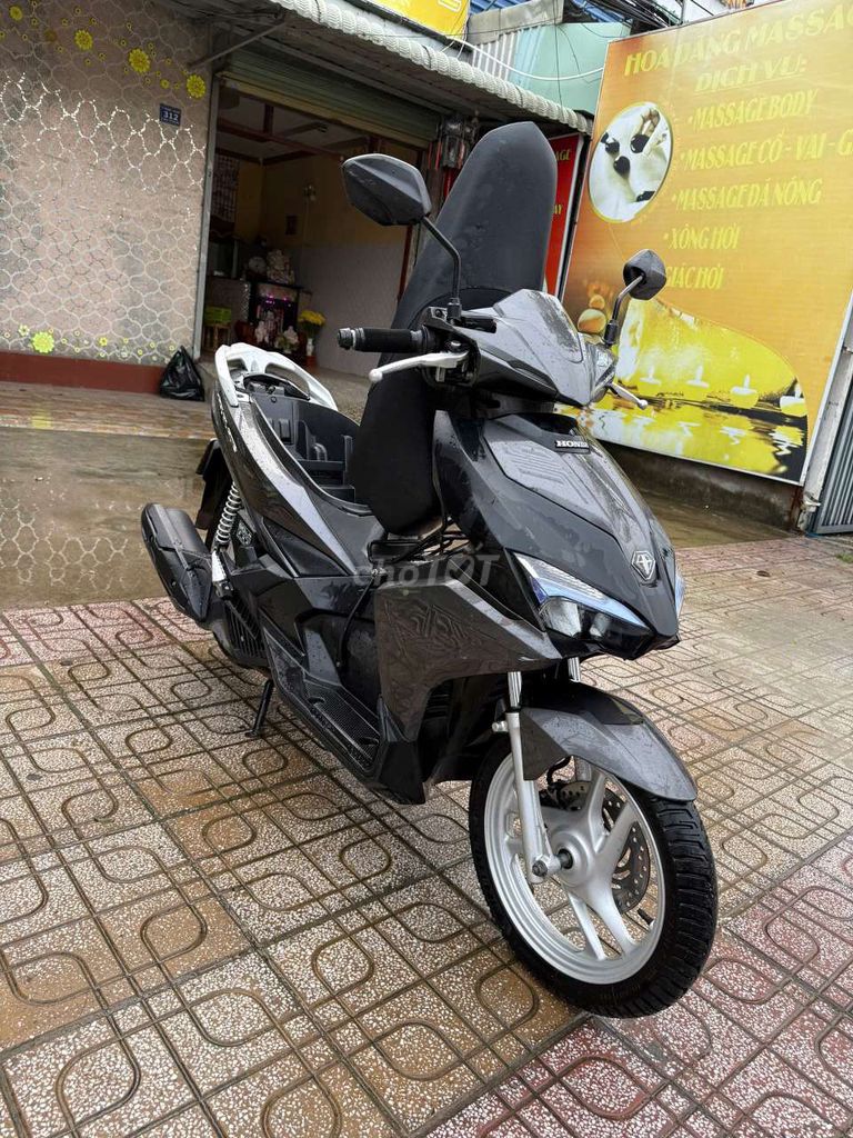 Воздушный клинок Honda 2019 серый