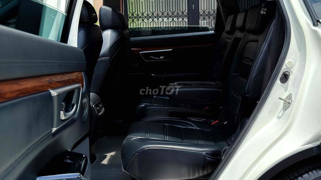 Honda CRV phiên bản L - chất Zin/Đẹp. Mua bán Ô tô tại Quận 7 Tp Hồ Chí Minh được đăng bởi Trần Văn Hoàng hình 6
