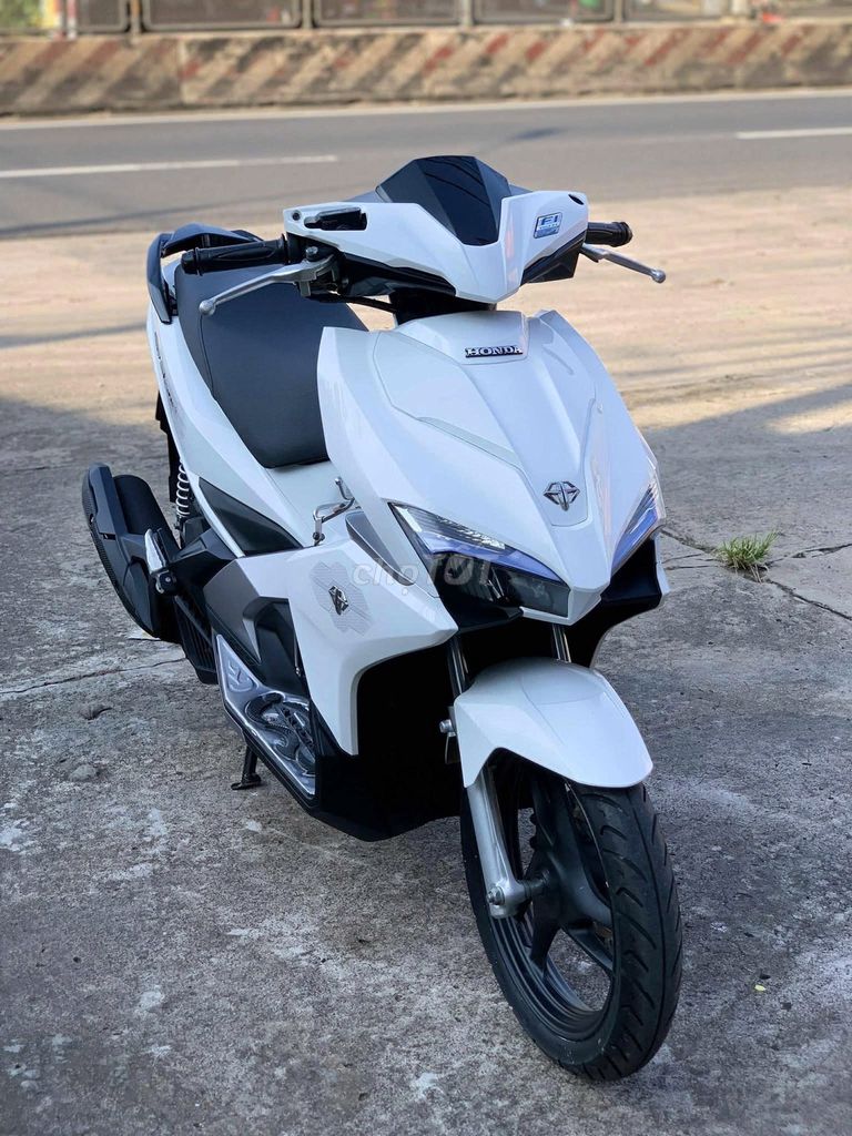 🏷️Honda Airblade 2017🏷️ Biển 60. Mua bán Xe máy tại Huyện Trảng Bom Đồng Nai được đăng bởi Phạm Minh An hình 3
