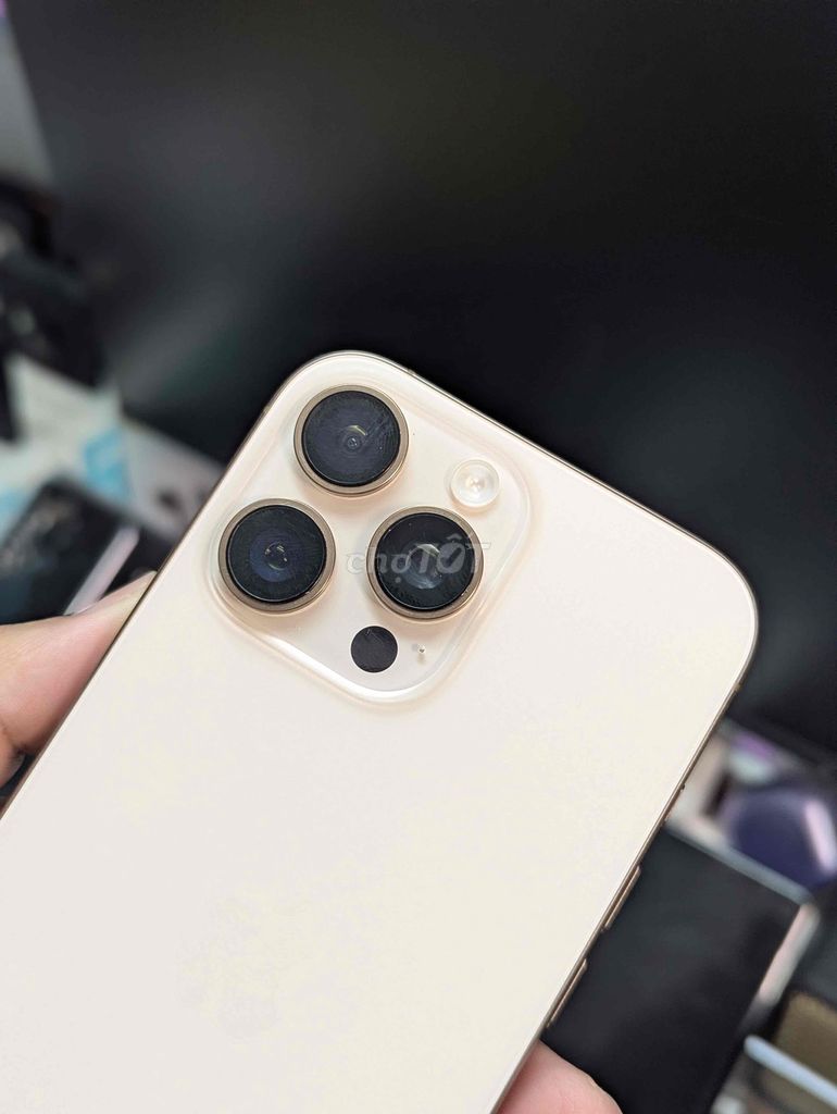Apple iPhone 16 Pro Max 256GB Vàng. Mua bán Điện thoại tại Thành phố Biên Hòa Đồng Nai được đăng bởi Cao Trí STMobile hình 1