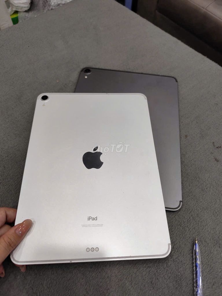 🔥 Ipad Pro 11 Inch 2018 4G 64GB đen - xám. Mua bán Máy tính bảng tại Thành phố Thủ Đức Tp Hồ Chí Minh được đăng bởi Ngân anh mobile hình 3