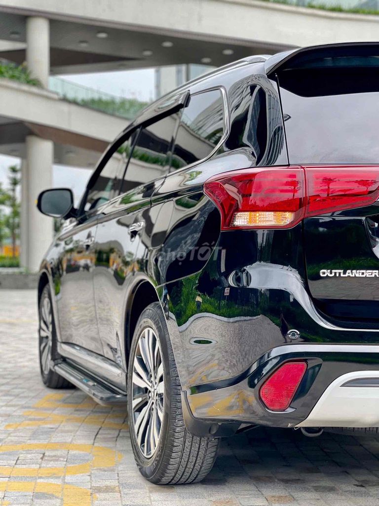 Mitsubishi Outlander 2022 2.0 CVT - 650000 km