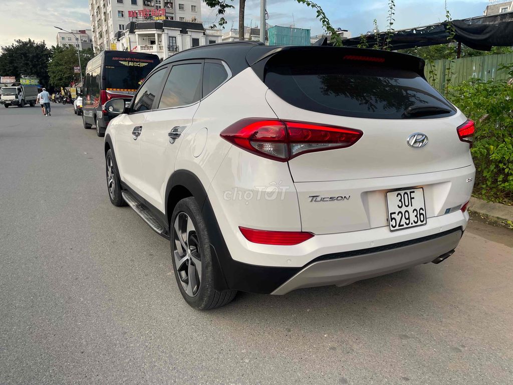 Hyundai Tucson 2018 bản ful 1.6 AT Turbo. Mua bán Ô tô tại Quận Hoàng Mai Hà Nội được đăng bởi tran duc khien hình 4