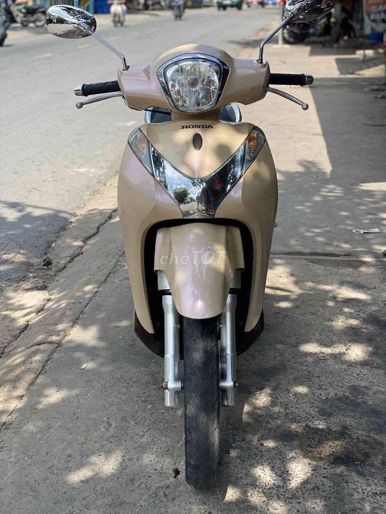 Honda SH Mode. Очень красивый, поддержка рассрочки, плохая кредитная история