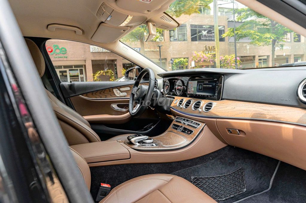 Bán Mẹc E200 Model 2019 đẳng cấp doanh nhân. Mua bán Ô tô tại Quận 7 Tp Hồ Chí Minh được đăng bởi tuấn anh hình 11