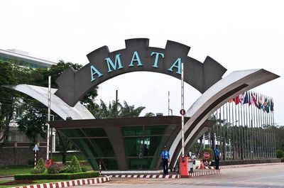 Việc hành chánh - Đính Đá Trang Sức ở Amata