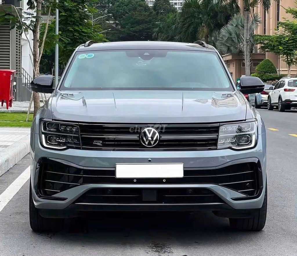 Volkswagen Teramont X Platinum 2024 Серый 38000 км