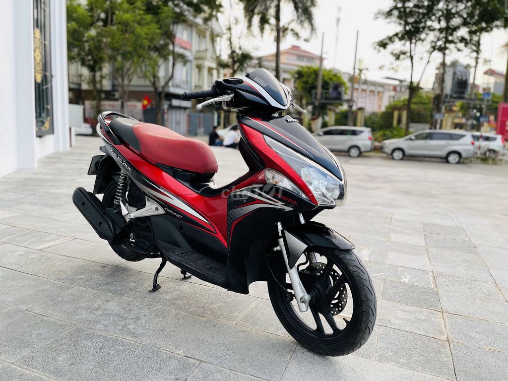 Honda Airblade 110 2012 Черный красный тихий красивый автомобиль