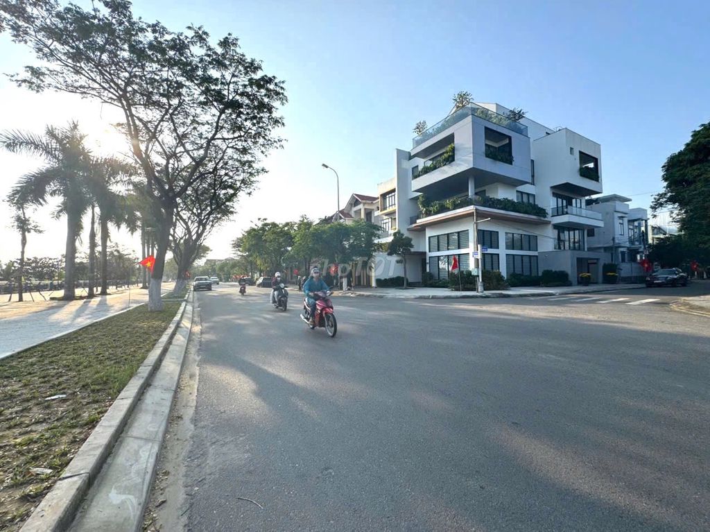 Cần bán lô đất đường Thăng Long , view nhìn ra sông 🏙️🏙️