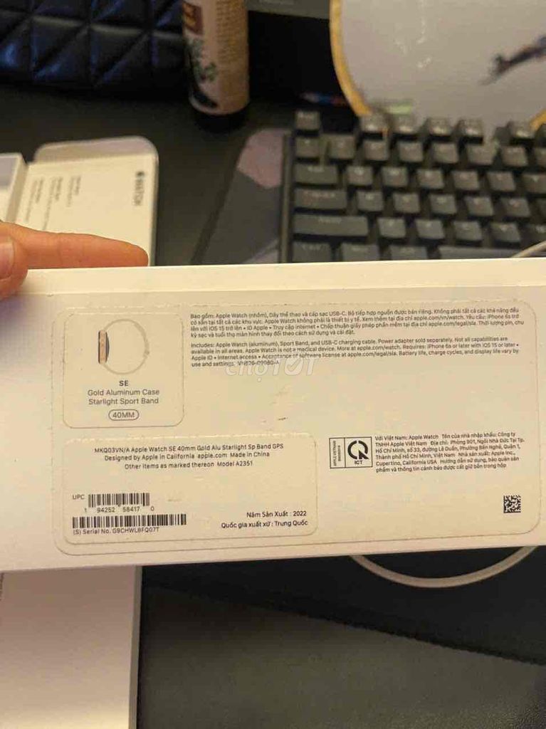 Apple nữ đeo còn mới pass lại cho bạn nào cần