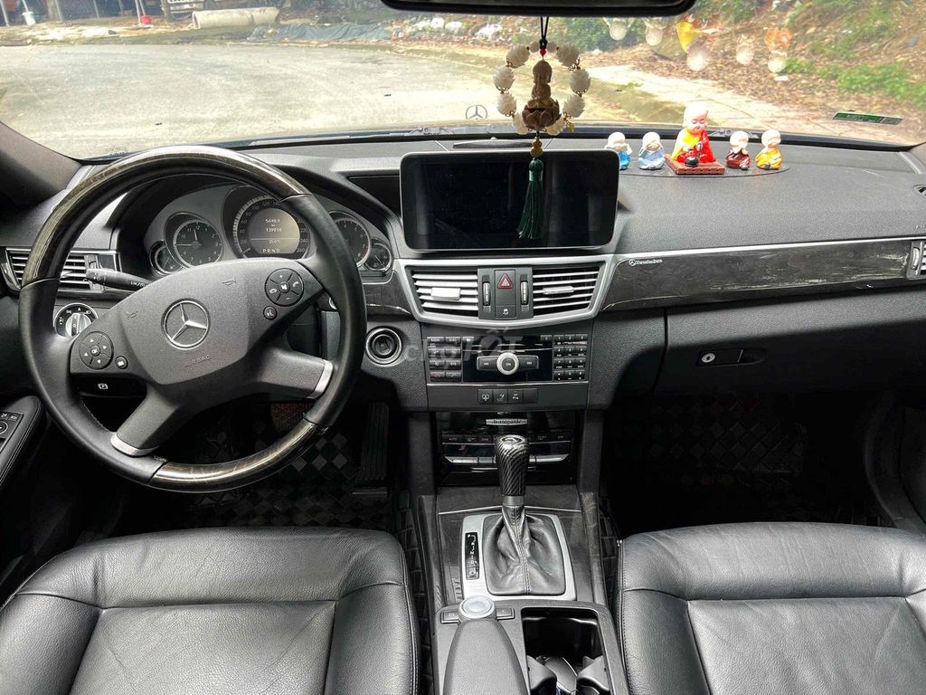 Mercedes Benz E Class 2010 E250 - 130000 km. Mua bán Ô tô tại Thành phố Thuận An Bình Dương được đăng bởi Trần Trung Hiếu hình 10