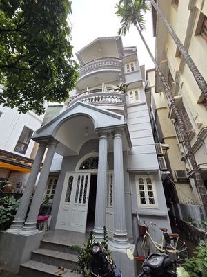 Biệt thự 200 m² · 6 PN · Đường Tô Ngọc Vân