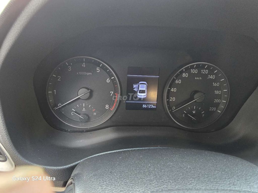 Hyundai Accent 2018 ATH Trắng. Mua bán Ô tô tại Quận Bình Tân Tp Hồ Chí Minh được đăng bởi Trần quang thiện  hình 13