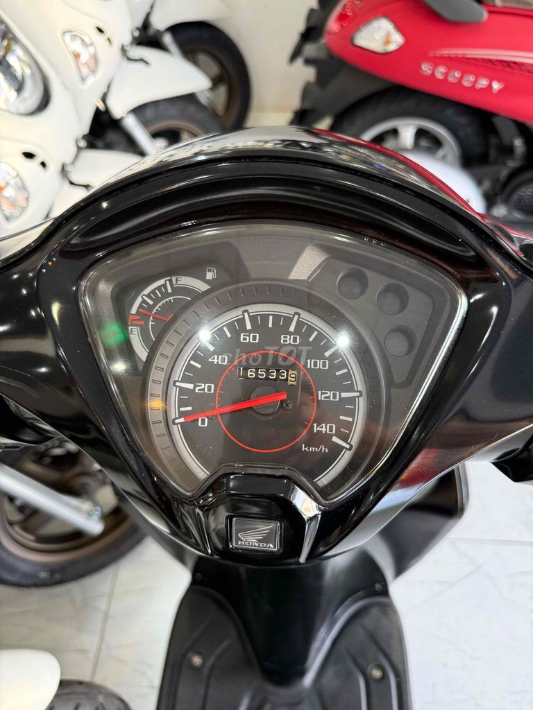 VISION 2015. Zin Cọp. Odo Thấp. Máy Zin Cực Êm. Mua bán Xe máy tại Thành phố Rạch Giá Kiên Giang được đăng bởi XE MÁY CŨ TÂN 128 hình 3