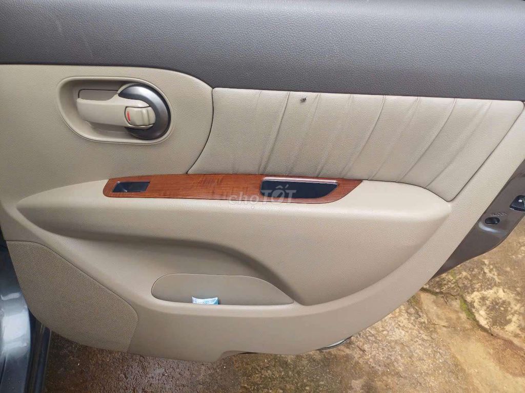 Xe 7 chỗ 2011 - 150000 km. Mua bán Ô tô tại Thành phố Dĩ An Bình Dương được đăng bởi QUỐC HUY hình 6