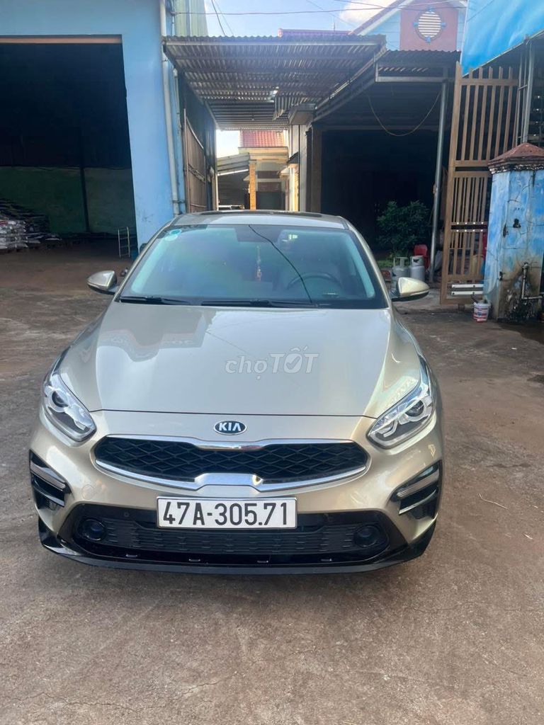 Kia Cerato 2019 Vàng cát. Mua bán Ô tô tại Huyện Ea H'leo Đắk Lắk được đăng bởi hồng ngọc rupil hồ hình 1