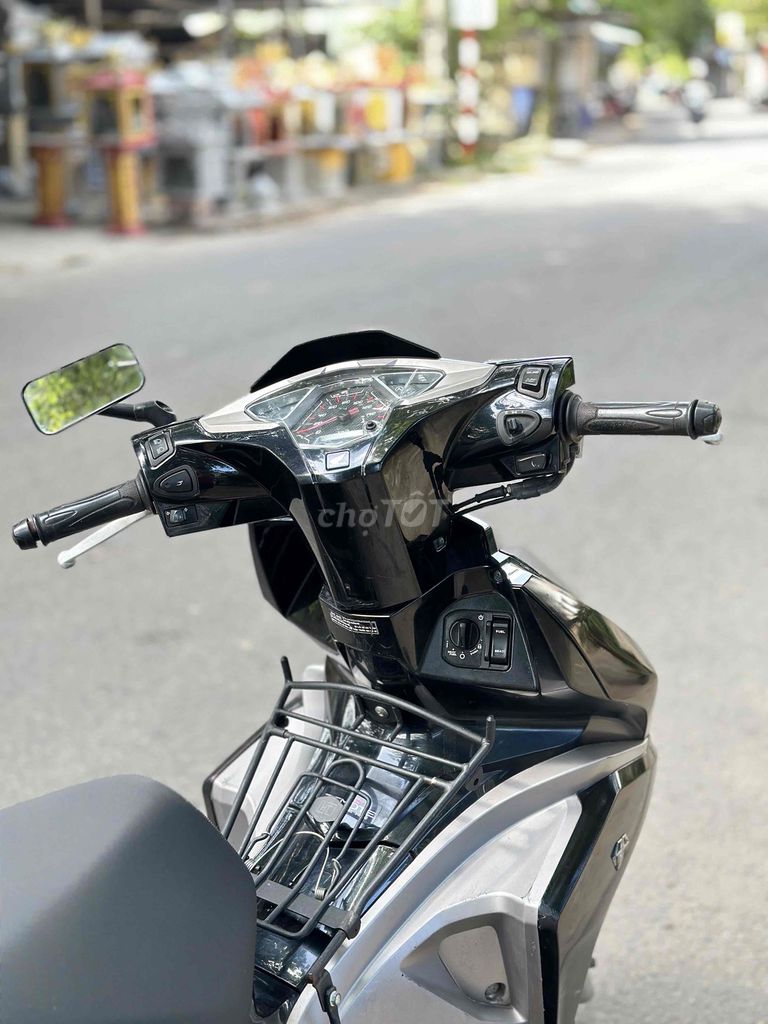 AB khoá smk máy rin ngon. Mua bán Xe máy tại Thành phố Huế Thừa Thiên Huế được đăng bởi Trần Quý hình 2