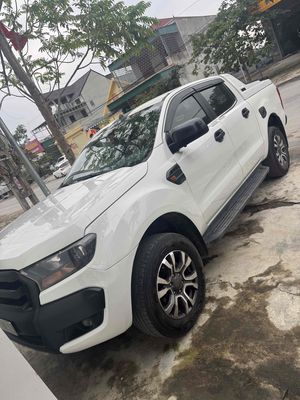 Ford Ranger 2016 XLS 2.2L 4x2 AT - 15000 km. Mua bán Ô tô tại Huyện Yên Thành Nghệ An được đăng bởi Tuan Nguyen