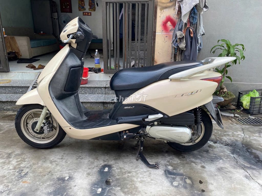 Продается автомобиль Honda, ведущий ниндзя, 2010