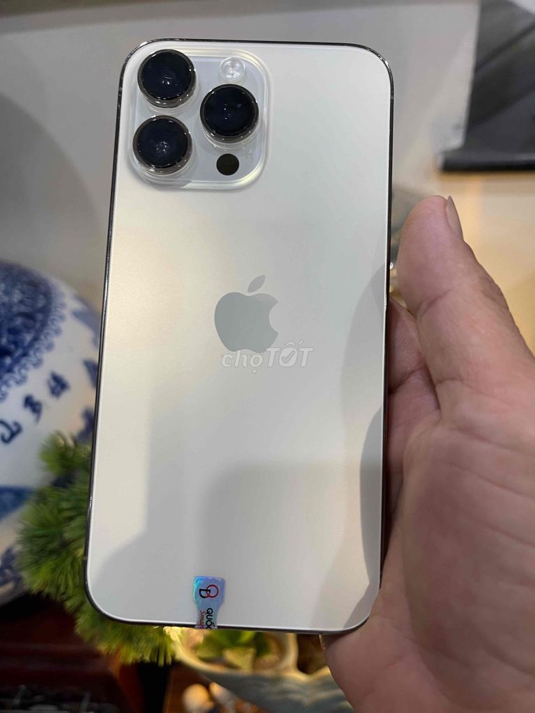 Apple iPhone 14 Pro Max Bạc mới 2 nốt ruồi. Mua bán Điện thoại tại Quận Long Biên Hà Nội được đăng bởi ĐIỆN THOẠI AK TẬN TÂM TRÁCH NHIỆM hình 1