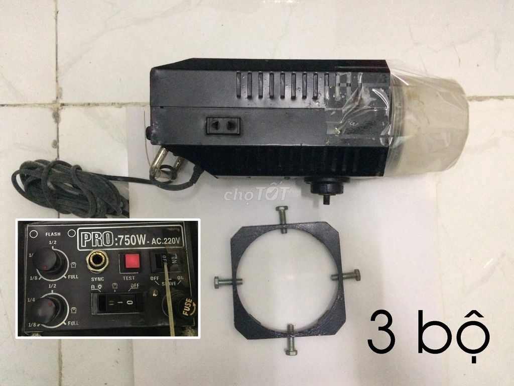 Thanh lý bộ đèn dù và các thiết bị dùng cho Studio. Mua bán Đèn tại Huyện Nhà Bè Tp Hồ Chí Minh được đăng bởi Dang Lam Son hình 1