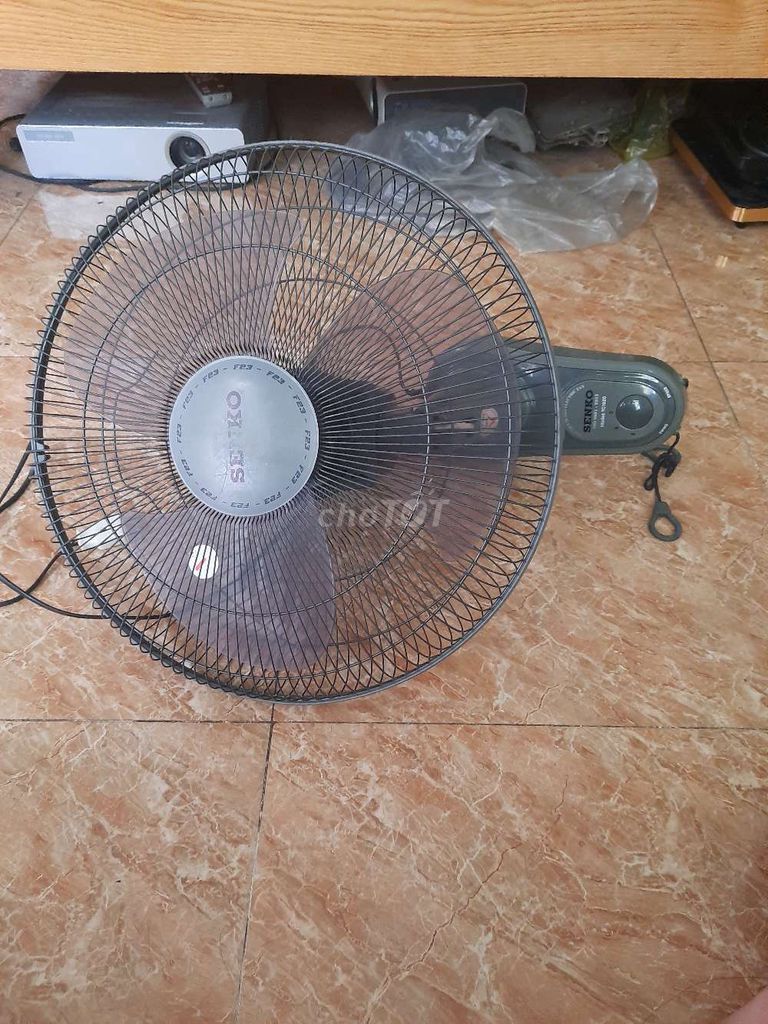 Quạt treo tường Senko Xám 3 tốc độ dây kéo. Mua bán Quạt tại Quận Tân Phú Tp Hồ Chí Minh được đăng bởi bi  hình 1