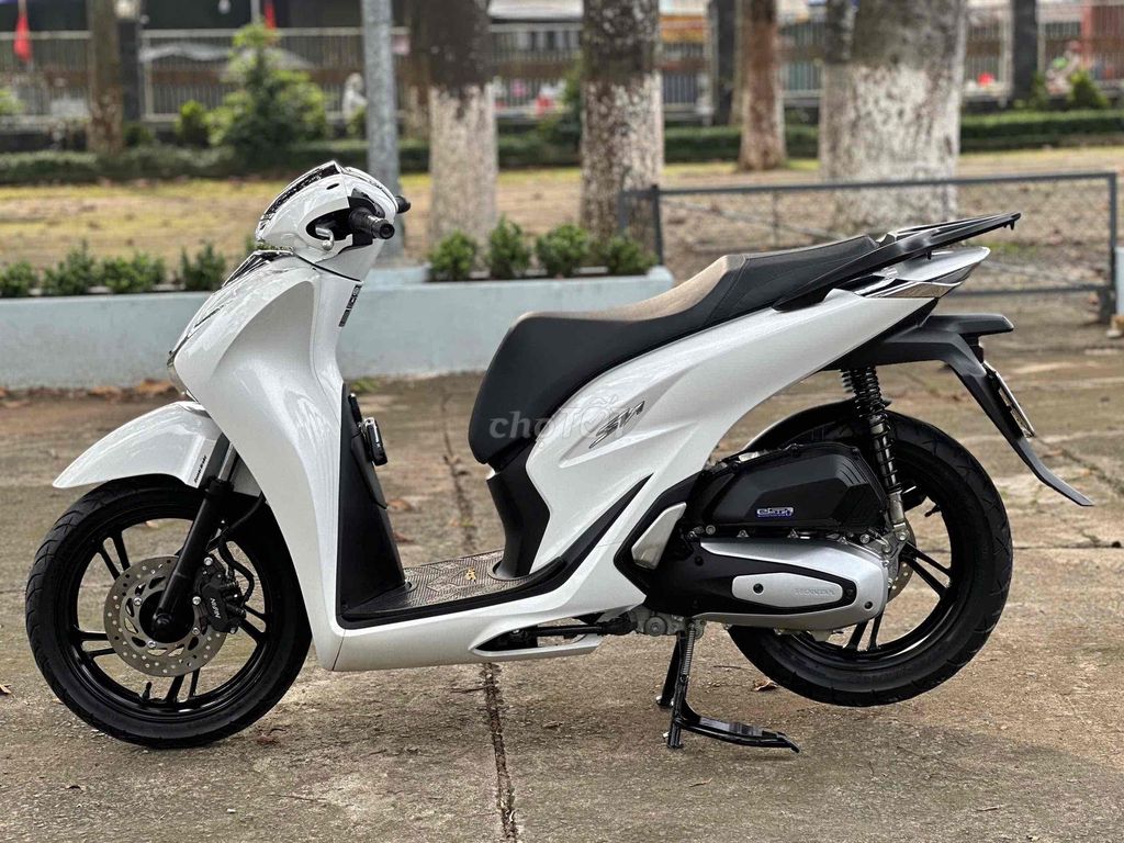 SH 125-2021 hỗ trợ góp. Mua bán Xe máy tại Huyện Trảng Bom Đồng Nai được đăng bởi Xe Máy Ngọc Hưng hình 6