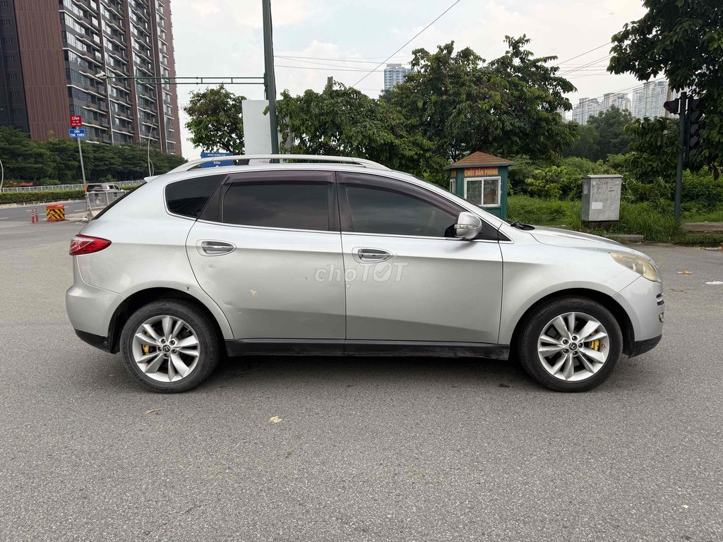 cần bán gấp Luxgen U7, đời 2010, xe zin đẹp, số AT. Mua bán Ô tô tại Quận Bình Thạnh Tp Hồ Chí Minh được đăng bởi dinhkhoa hình 8