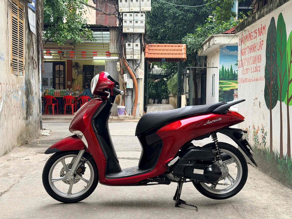 Yamaha Janus 125fi 2017 Красная машина для окраски 25000 км