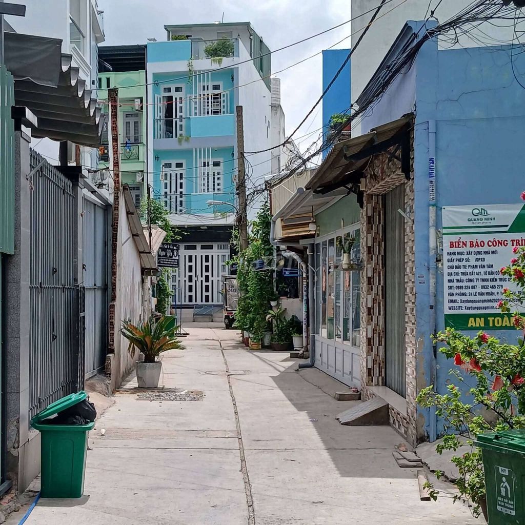 5 tỷ 500 thương lượng, nhà 2 tầng, diện tích : 4 × 15