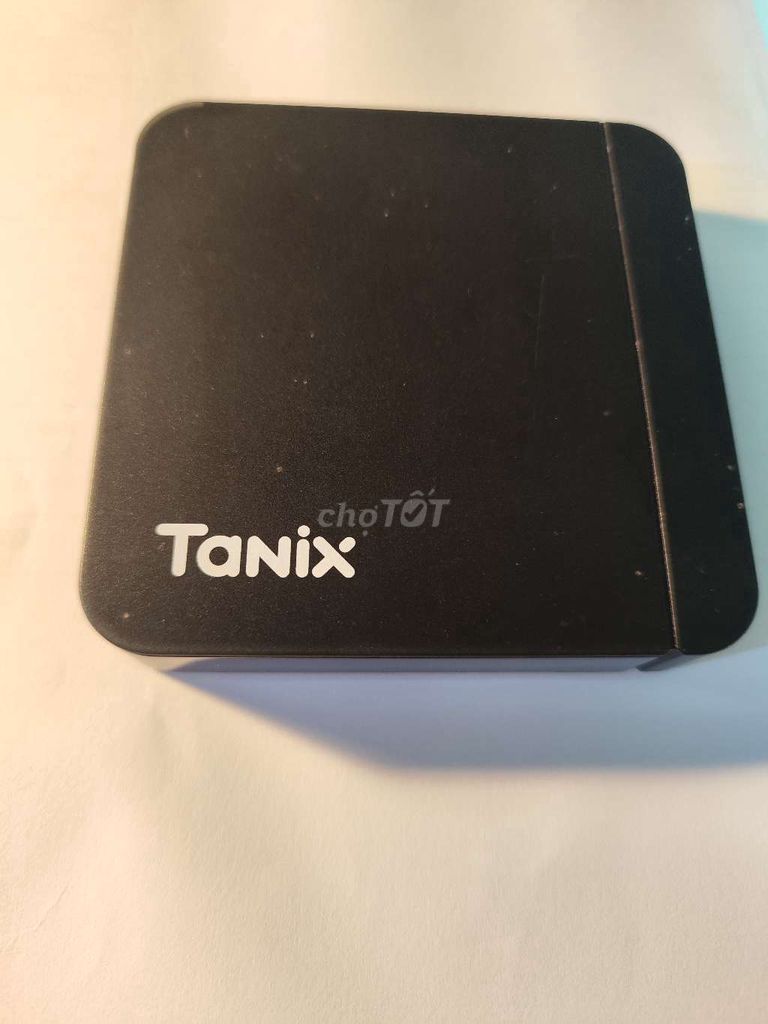 Android TV box Tanix W2