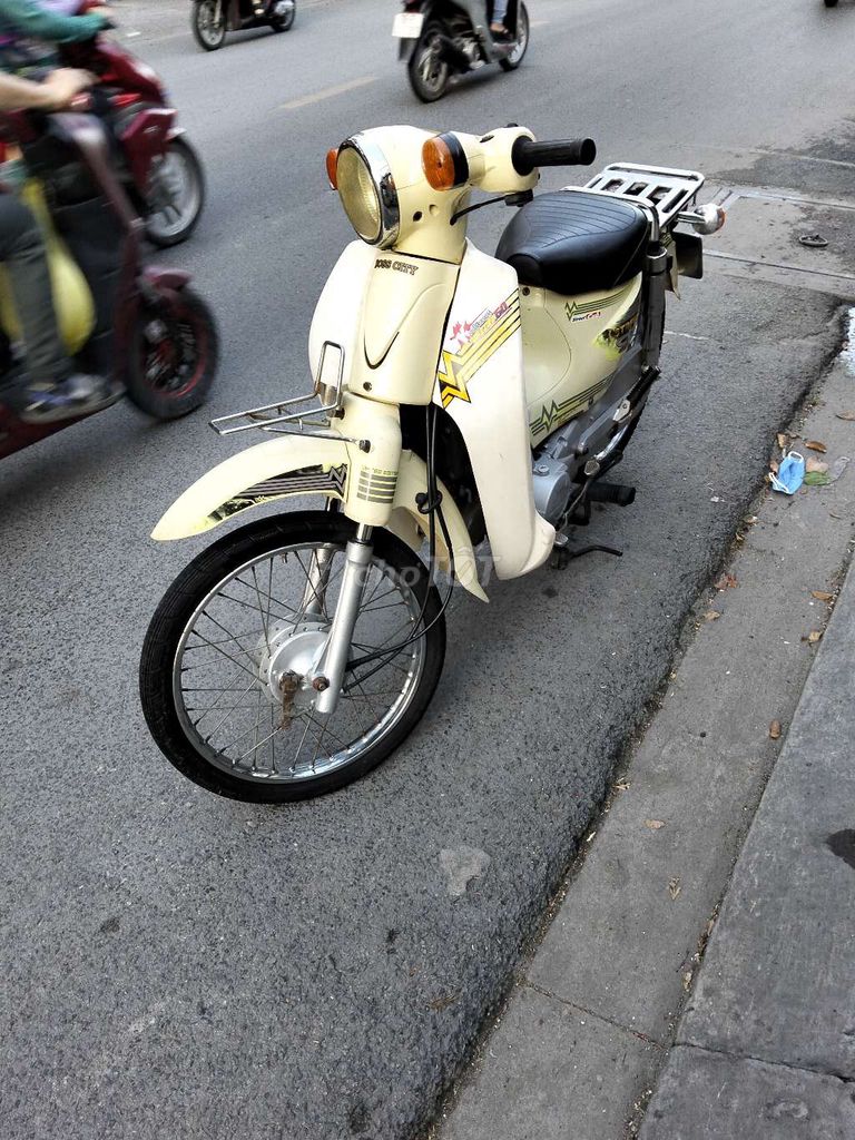 Cúp 50cc biến số tỉnh xe đẹp máy móc êm ru. Mua bán Xe máy tại Quận 12 Tp Hồ Chí Minh được đăng bởi Tien Dinh hình 5