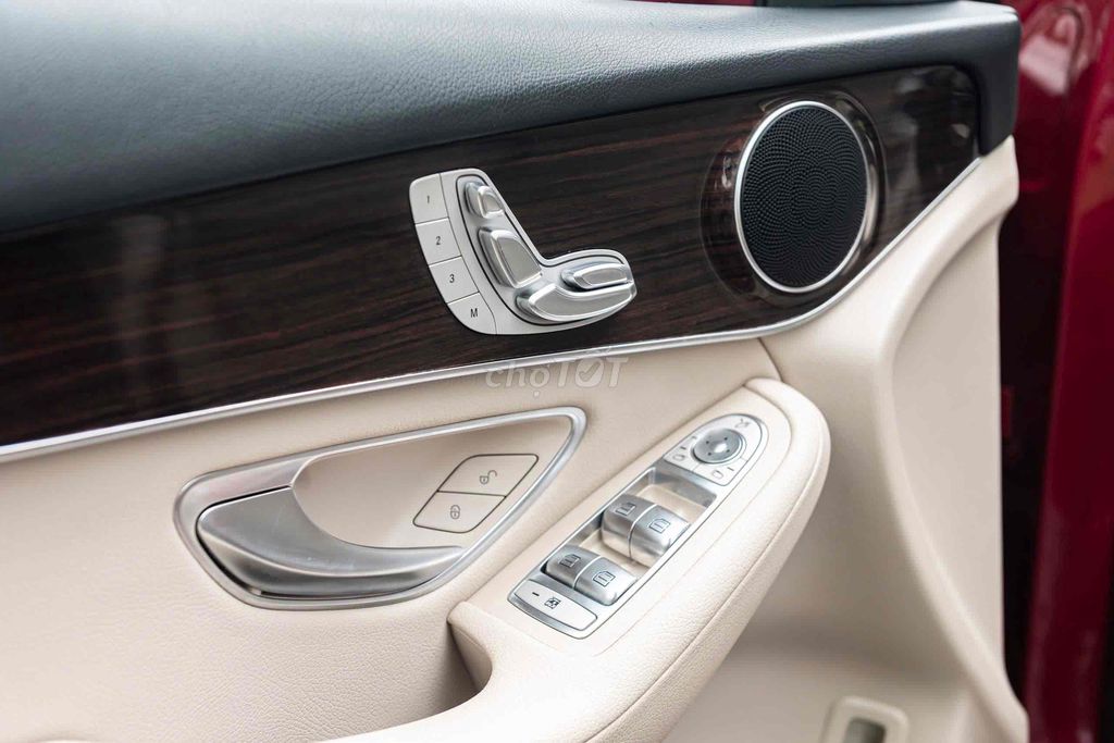 Mercedes GLC200 Facelift đklđ 2021- trả trước 300. Mua bán Ô tô tại Quận 7 Tp Hồ Chí Minh được đăng bởi Thanh Cường Long Anh hình 10