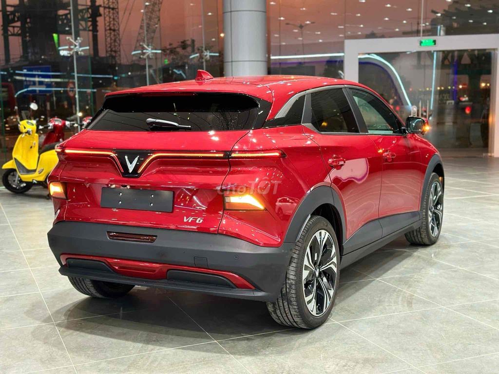 🚘VINFAST VF6 SẴN XE -  ĐĂNG KÝ FLATFORM MIỄN PHÍ🇻🇳. Mua bán Ô tô tại Quận Đống Đa Hà Nội được đăng bởi Kim Ngọc Vinfast Newway hình 5