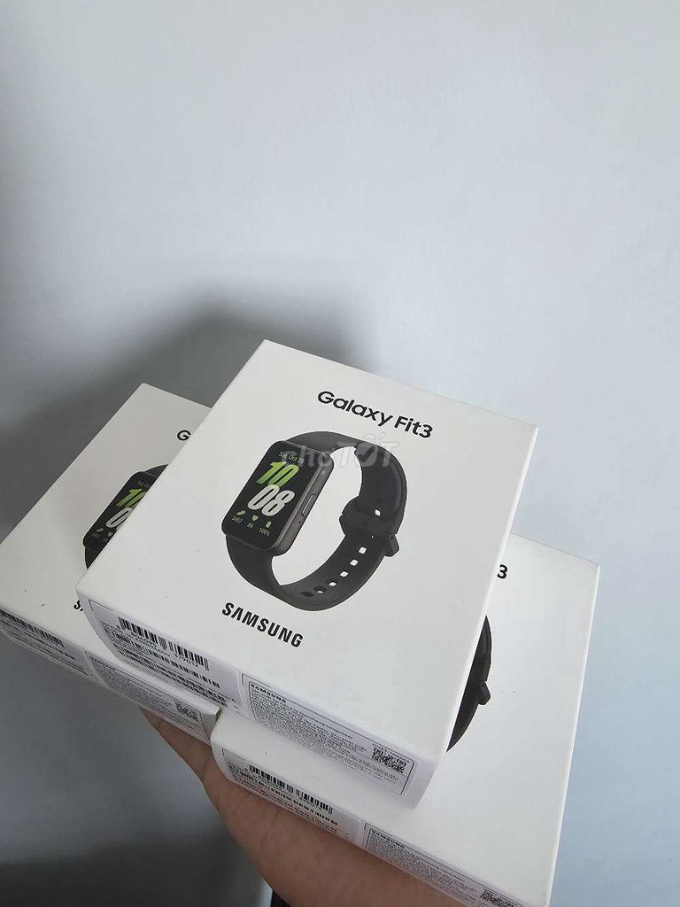 Samsung Galaxy Fit3 Đen Mới nguyên seal. Mua bán Thiết bị đeo thông minh tại Quận 12 Tp Hồ Chí Minh được đăng bởi Chuyên SAM chính hãng  hình 1