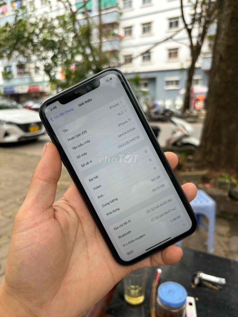 Iphone 11 VNA 64g Zin áp . ko zin tặng máy cần bán