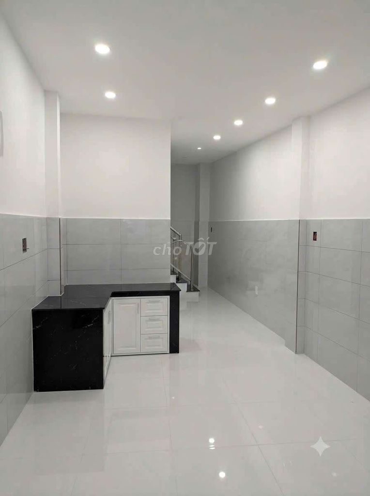 Nhà góc 2 Mặt tiền, 2 Tầng 2PN, 2WC không quy hoạch LG Bình Tiên Q6