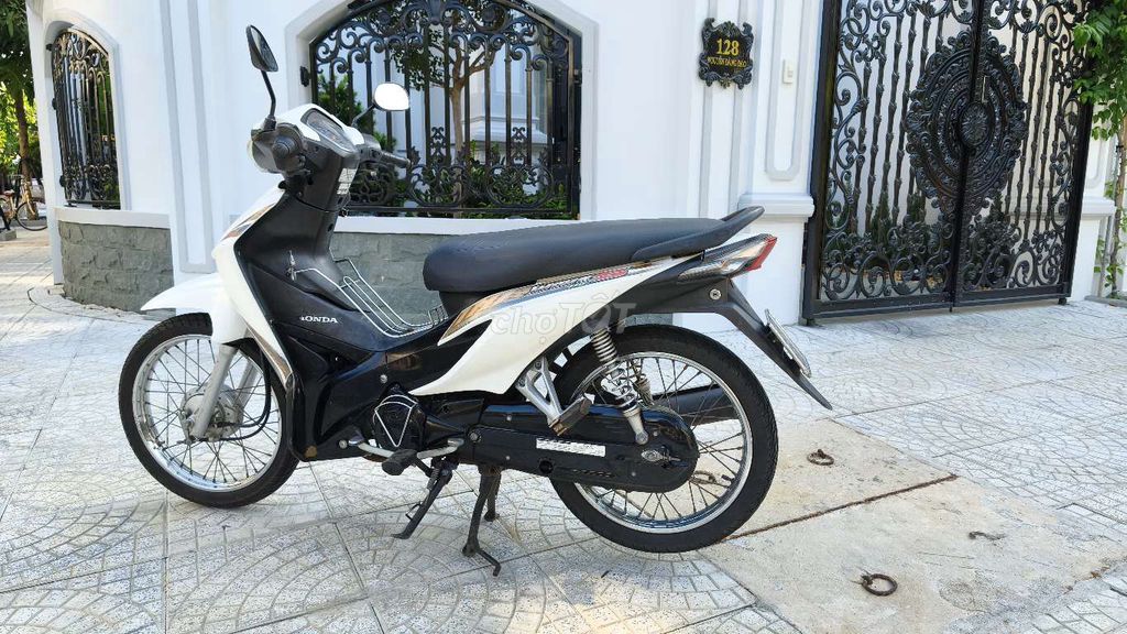 МАШИНА ДЛЯ ПЛАТО HONDA WAVE S 110 ПОКОЛЕНИЯ ОЧЕНЬ ВКУСНАЯ