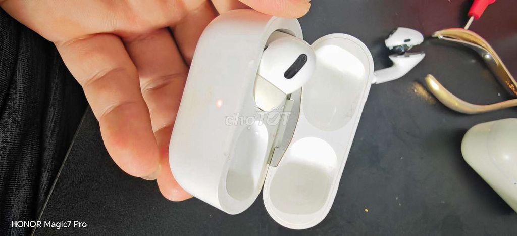 Tai nghe Apple AirPods Pro 1 Trắng Mất tai phải. Mua bán Tivi, Âm thanh tại Thành phố Biên Hòa Đồng Nai được đăng bởi Duy Tuân hình 1