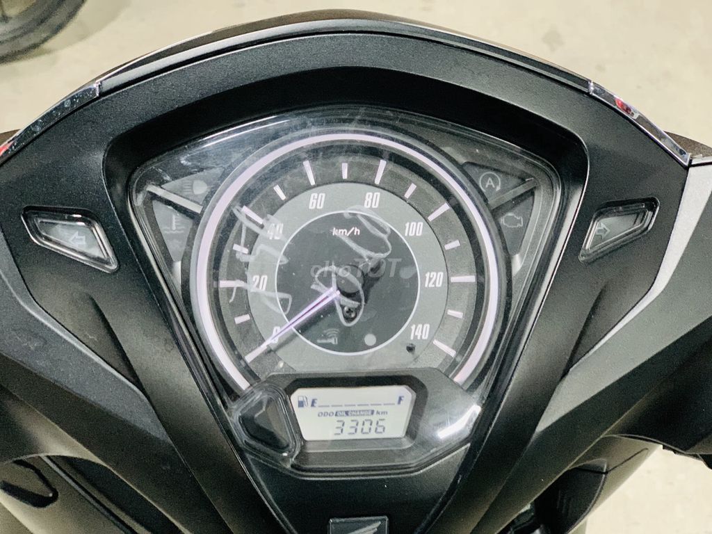 XEMÁYTHANHTÙNG_LEAD 125 ĐEN NHÁM 4VAL ĐÈN LED 2024. Mua bán Xe máy tại Quận Nam Từ Liêm Hà Nội được đăng bởi THANH TÙNG hình 5