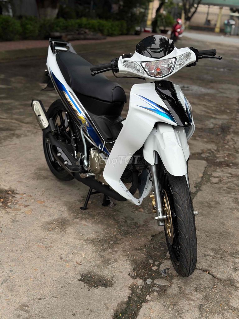 Yamaha Ya cá mập Trắng Mới 100%