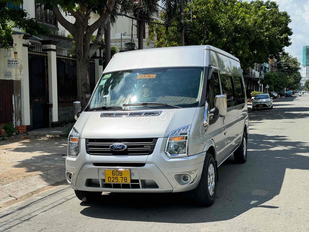 Ford Transit 16 chỗ 2015 xe du lịch cực đẹp!