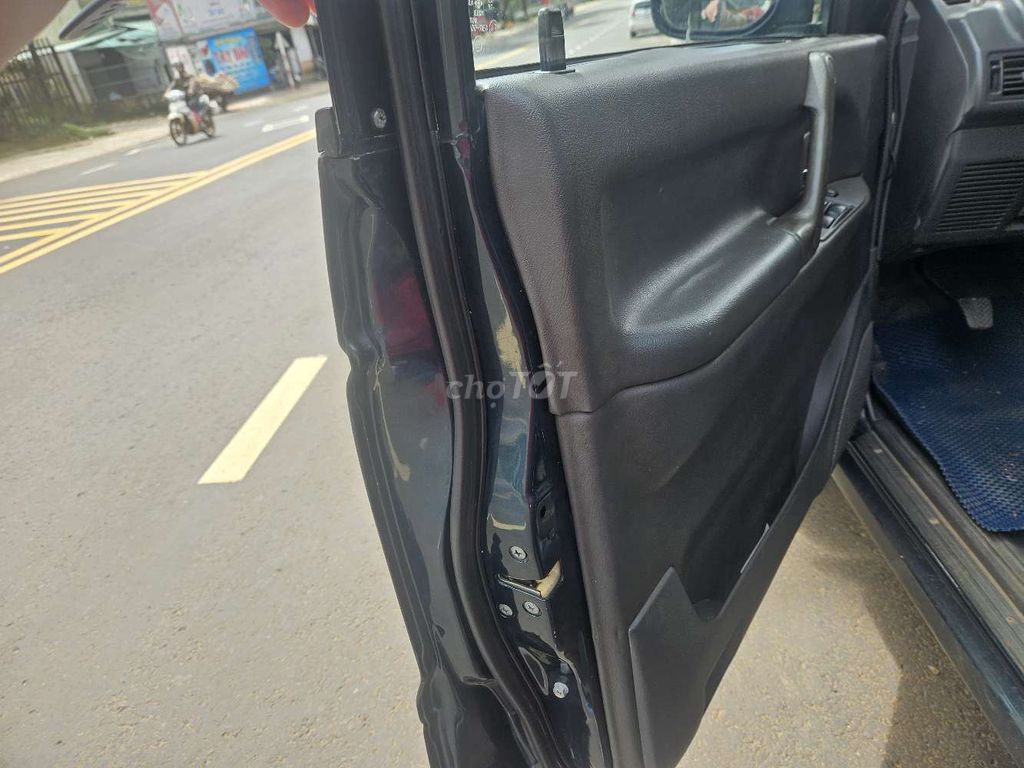 xe 2 cầu, 6 máy. Mitshubisi Pajero. Mua bán Ô tô tại Huyện Đắk R'Lấp Đắk Nông được đăng bởi Thái Chánh hình 8