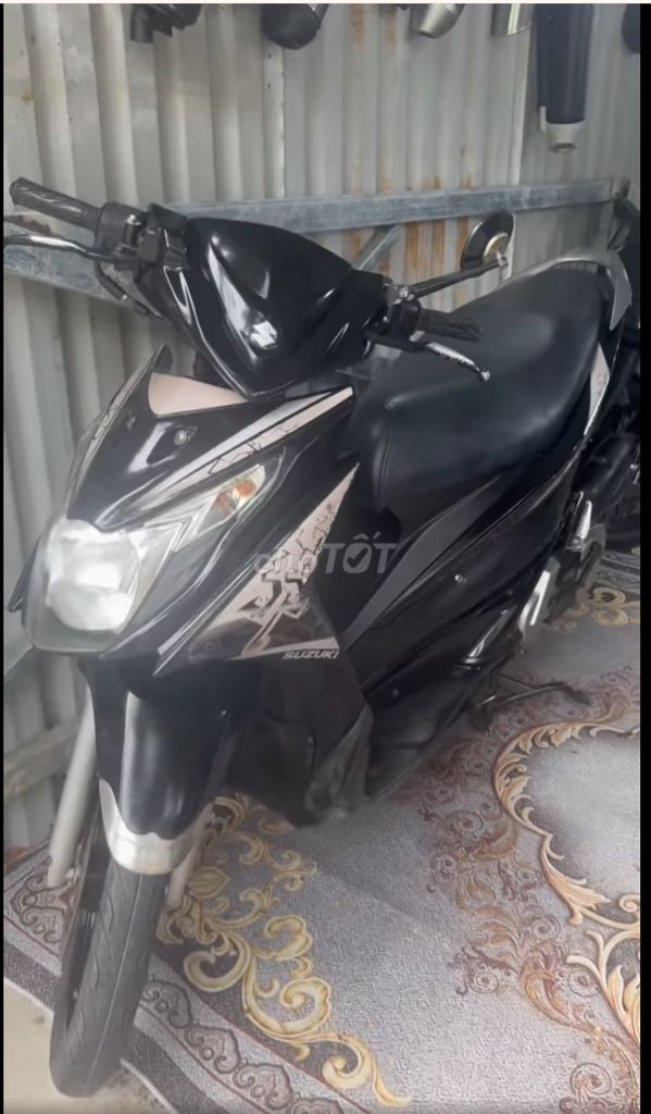 Suzuki Hayate черный