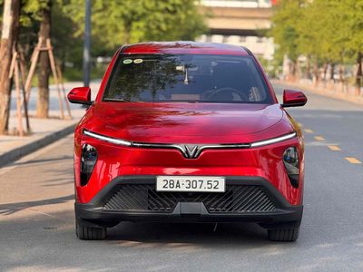 VinFast Limo Green 2025 - 2000 km. Mua bán Ô tô tại Quận Thanh Xuân Hà Nội được đăng bởi Trần Quang Huy