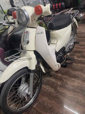 Cúp 50cc Xe Đẹp Đi Cực Ít 13000km Nguyên Zin Êm Ru. Mua bán Xe máy tại Quận Hoàng Mai Hà Nội được đăng bởi Tuấn Giang