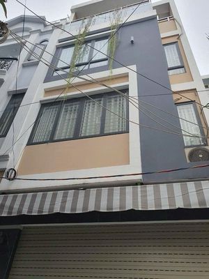Nhà phố 60 m² · 4 PN · Đường Hòa Hảo