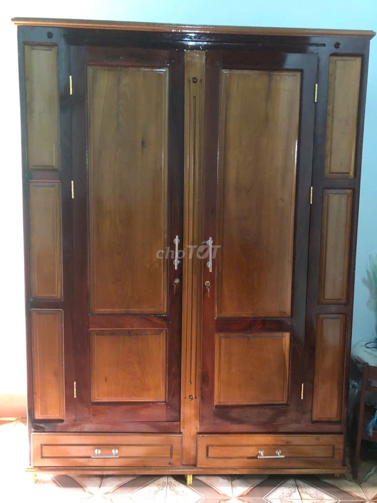 Tủ quần áo gỗ căm xe Mới 95%. Mua bán Tủ, kệ gia đình tại Thành phố Buôn Ma Thuột Đắk Lắk được đăng bởi Trần Nguyễn hình 1