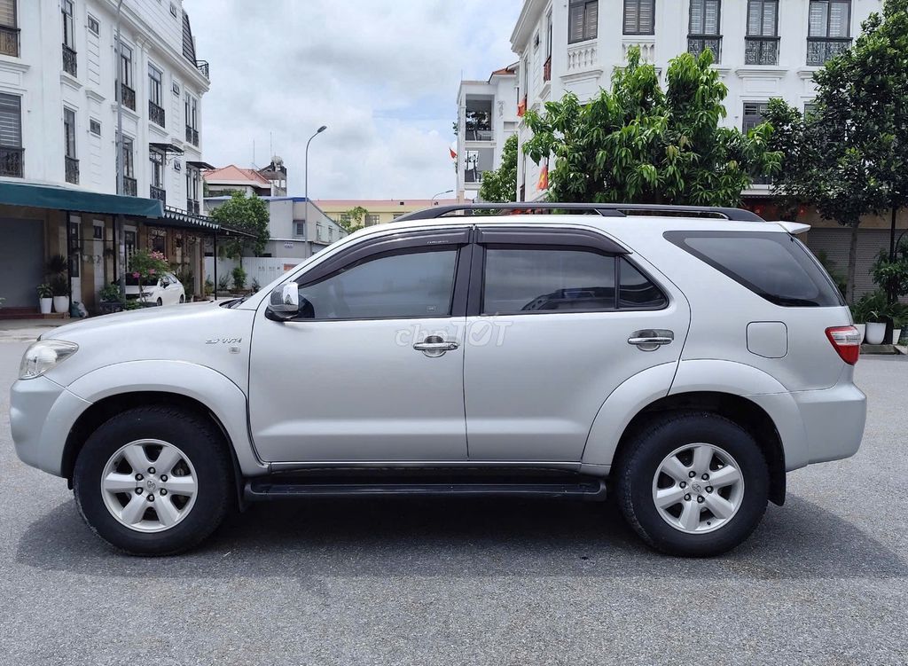 Toyota Fortuner 2.7 V 2011 - 315 Triệu. Mua bán Ô tô tại Huyện Cẩm Giàng Hải Dương được đăng bởi anh đức hình 5